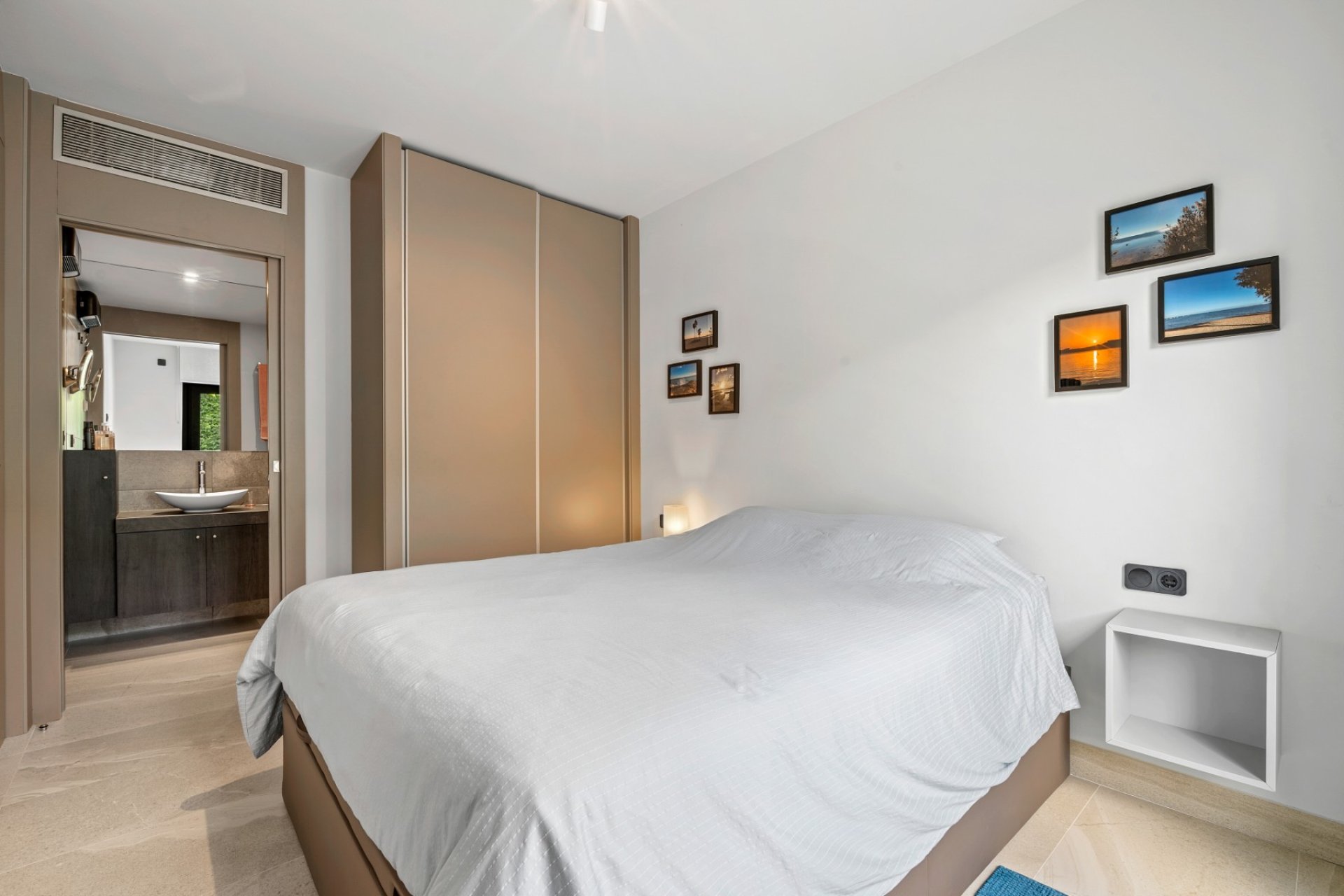 Resale - Apartment -
Villamartin - Costa Blanca