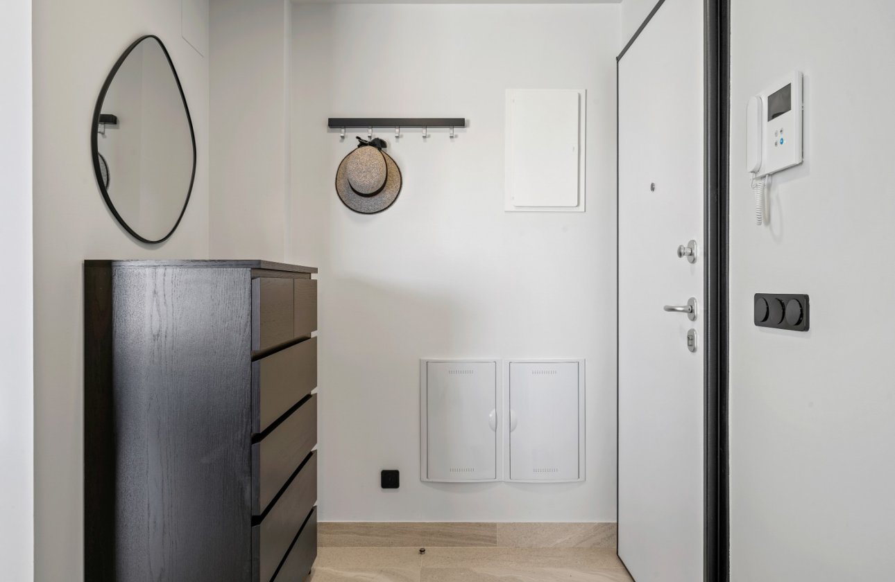Resale - Apartment -
Villamartin - Costa Blanca