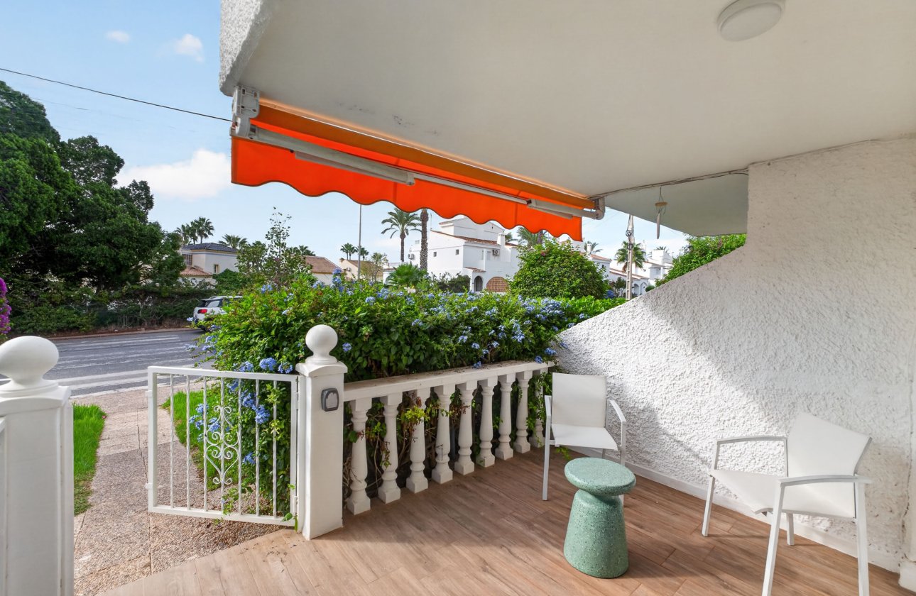 Resale - Apartment -
Villamartin - Costa Blanca