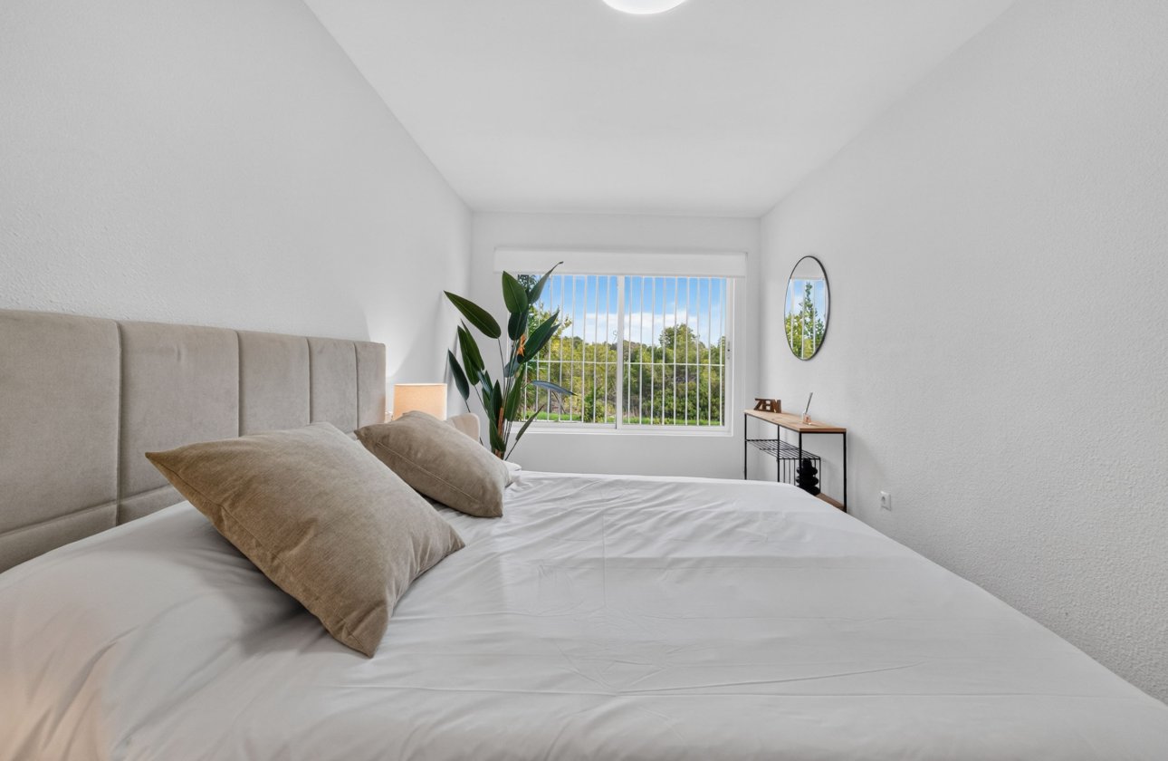 Resale - Apartment -
Villamartin - Costa Blanca