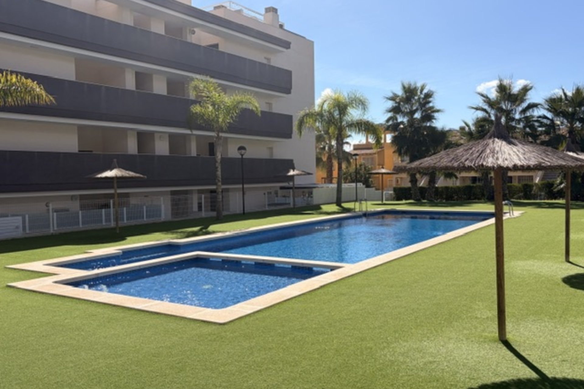 Resale - Apartment -
Villamartin - Costa Blanca