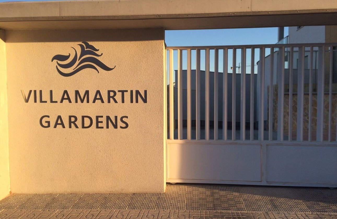 Resale - Apartment -
Villamartin