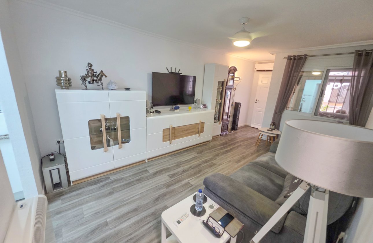 Resale - Apartment -
Vistabella Golf Entre Naranjos - Inland