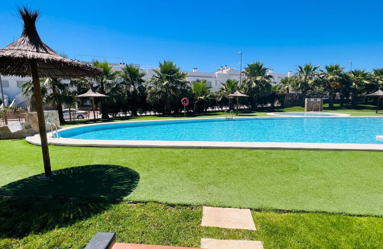 Resale - Apartment -
Vistabella Golf Entre Naranjos - Inland