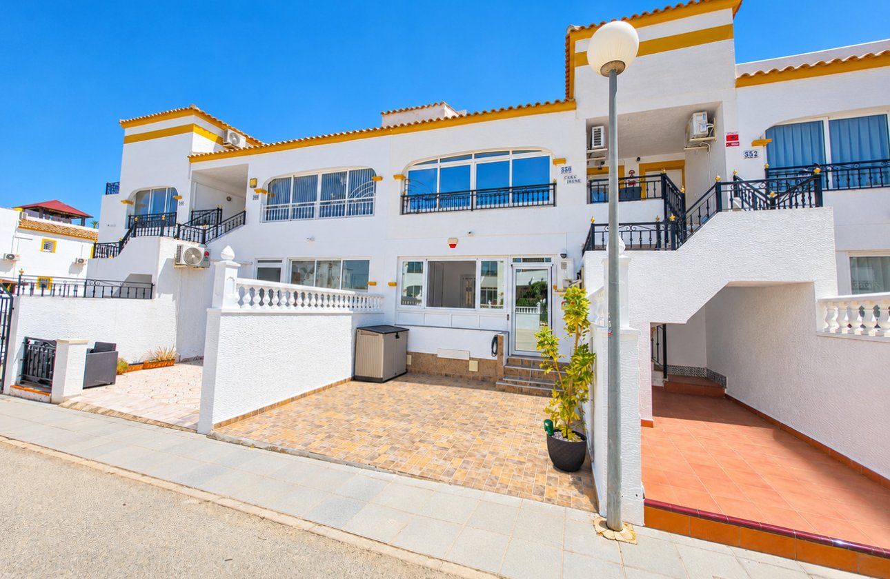 Resale - Apartment -
Vistabella Golf Entre Naranjos - Inland