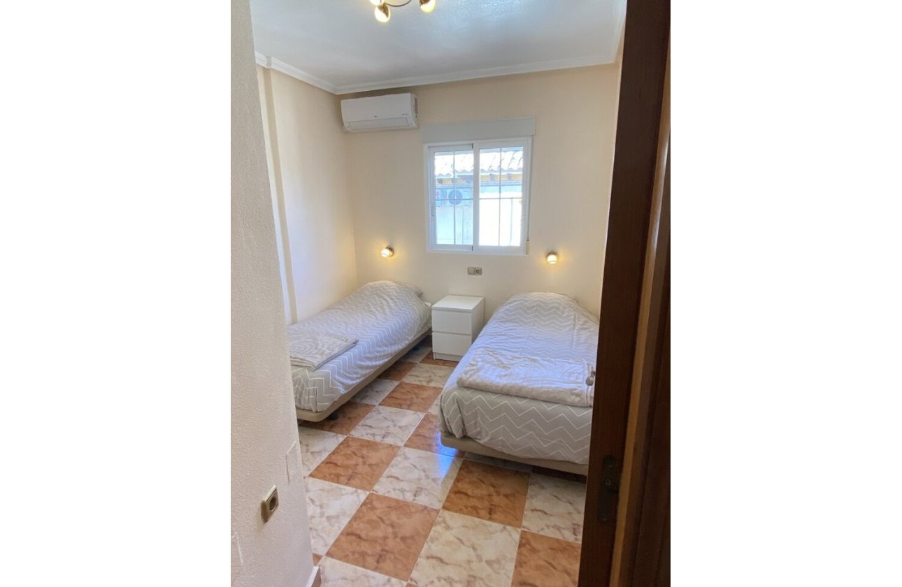 Resale - Bungalow -
Lomas de Caboroig - Costa Blanca