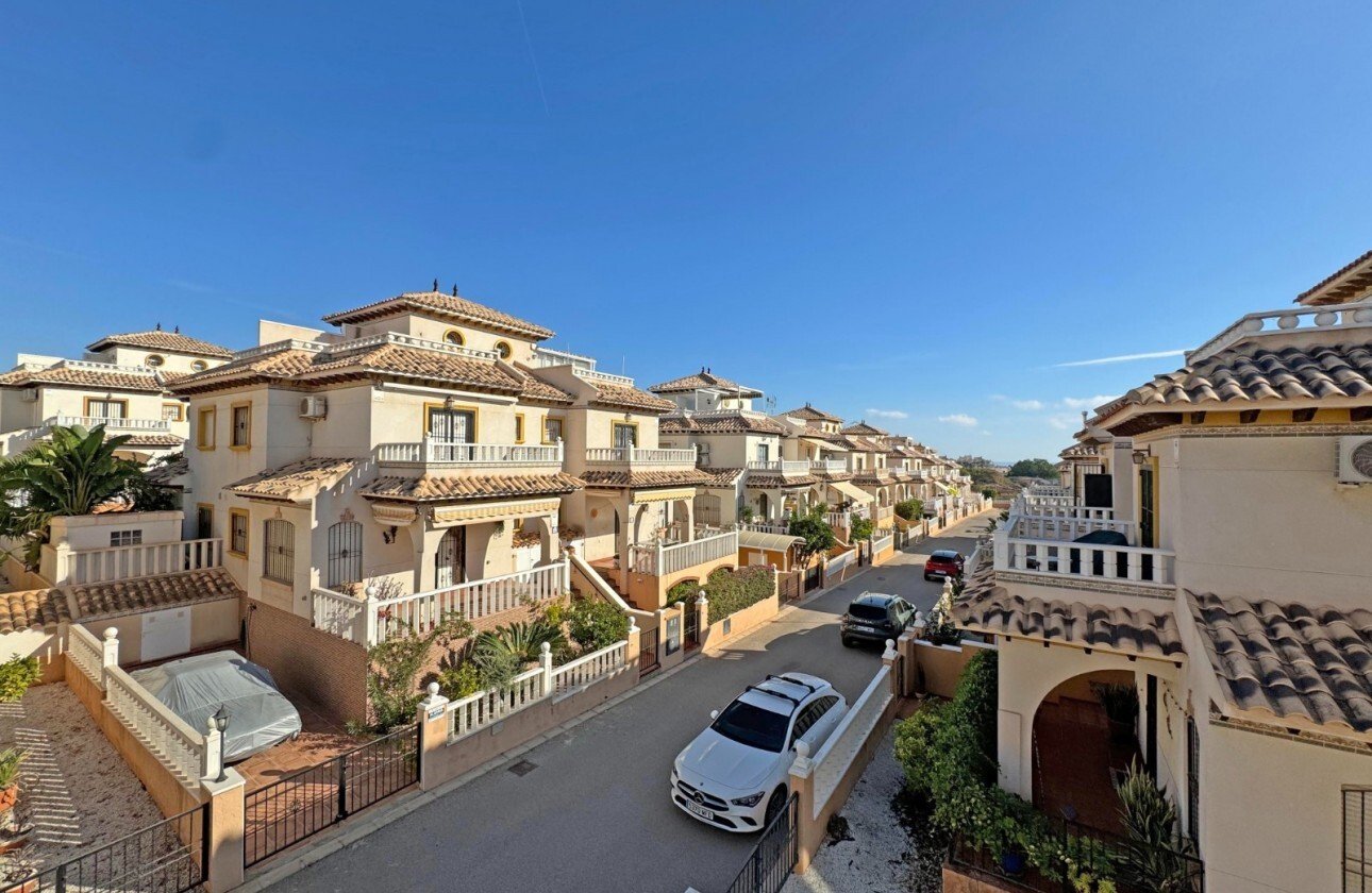 Resale - Bungalow -
Lomas de Caboroig - Costa Blanca