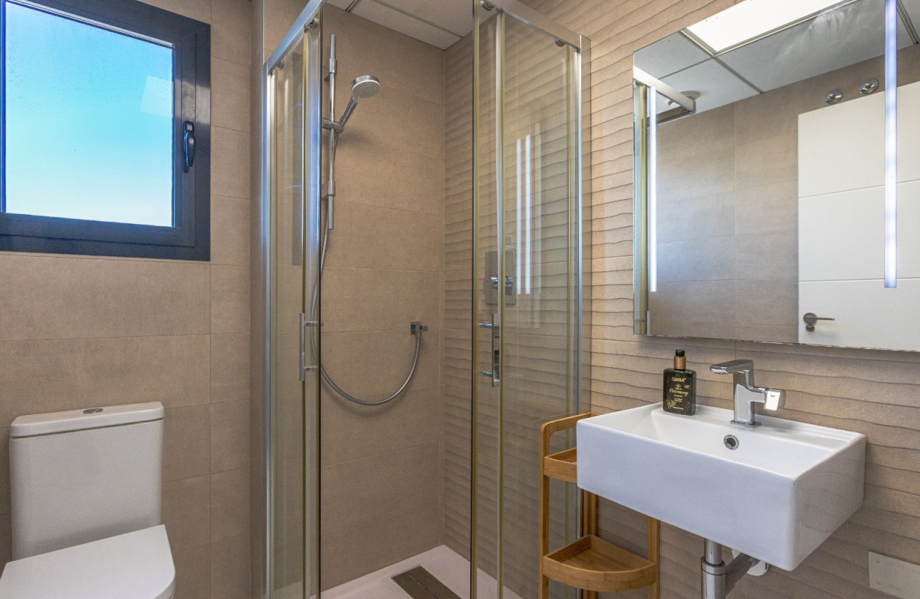 Resale - Bungalow -
Los Altos - Costa Blanca