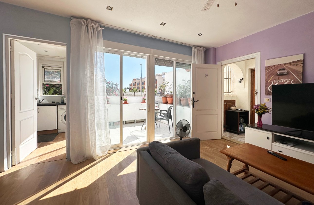 Resale - Bungalow -
Orihuela Costa - Costa Blanca