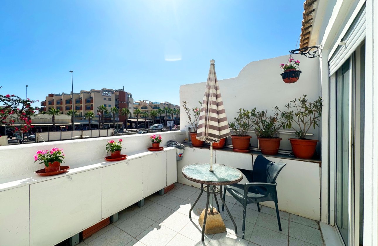 Resale - Bungalow -
Orihuela Costa - Costa Blanca