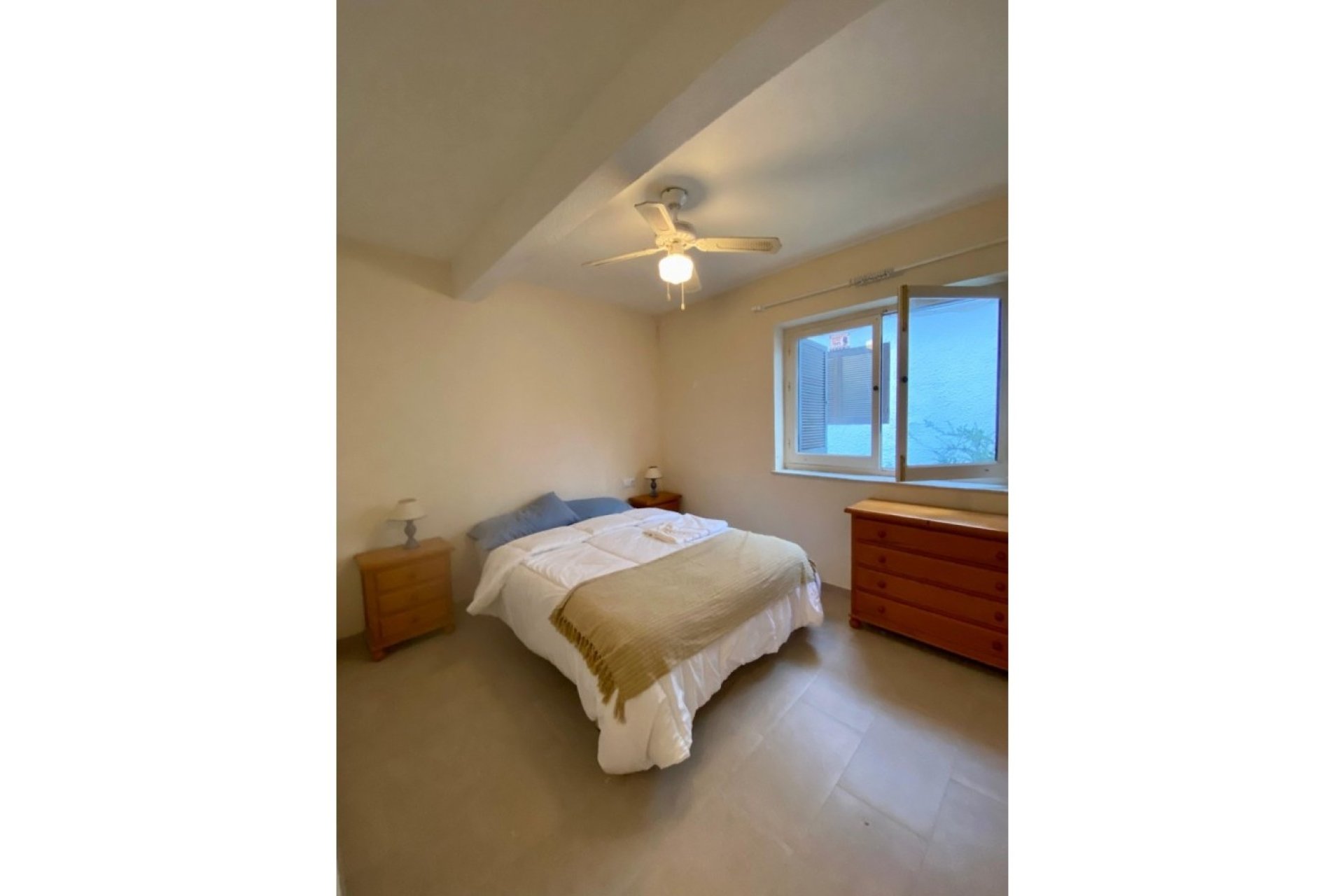 Resale - Bungalow -
Orihuela Costa - Costa Blanca