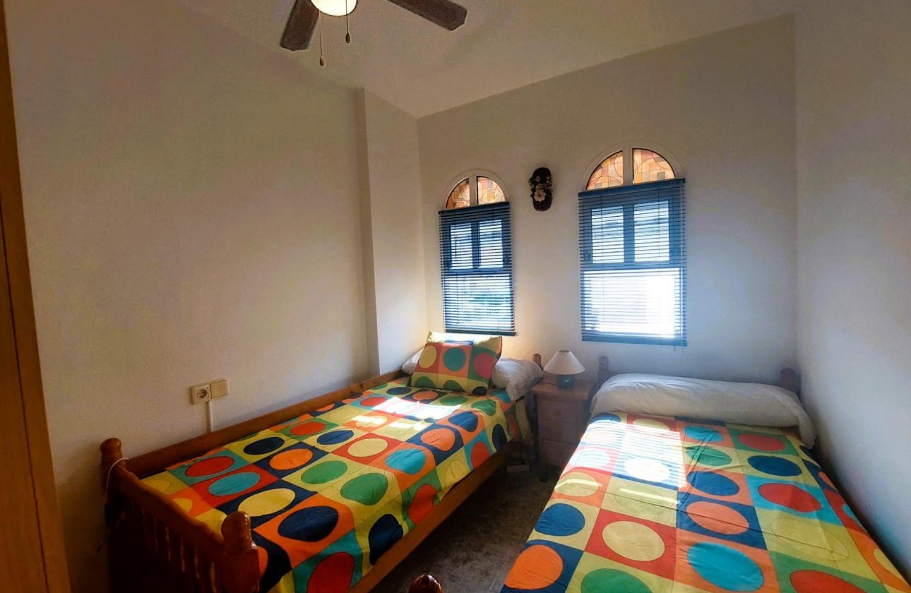 Resale - Bungalow -
Orihuela Costa - Costa Blanca