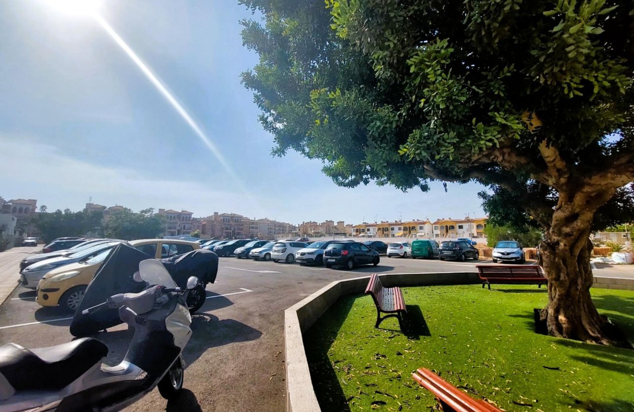 Resale - Bungalow -
Orihuela Costa - Costa Blanca