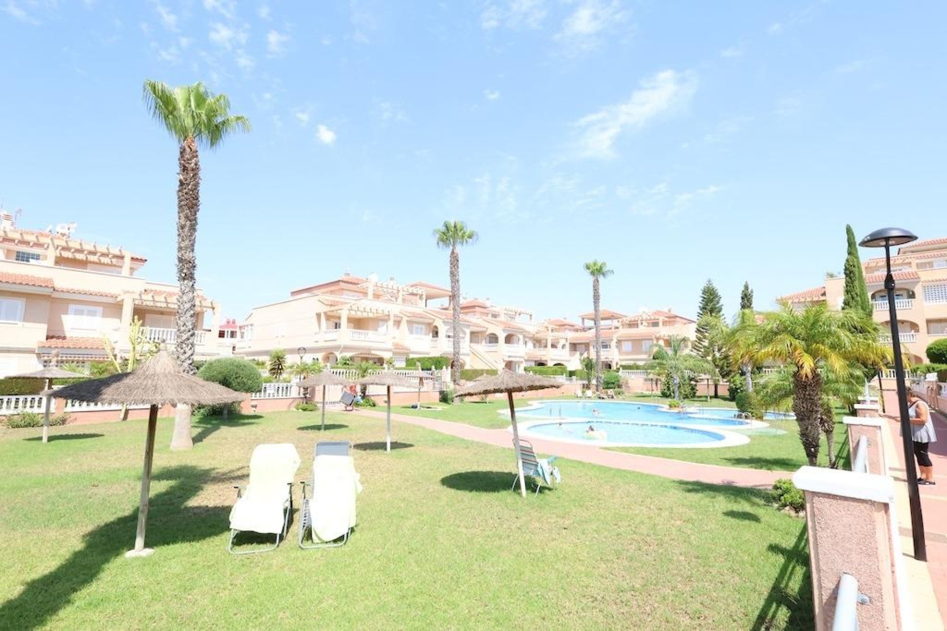 Resale - Bungalow -
Orihuela Costa - Costa Blanca