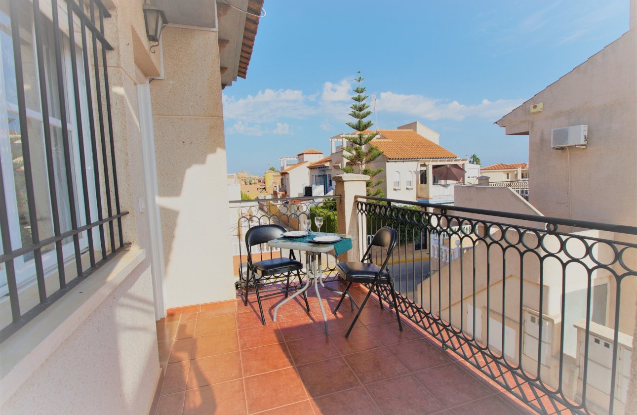 Resale - Bungalow -
Orihuela Costa - Costa Blanca