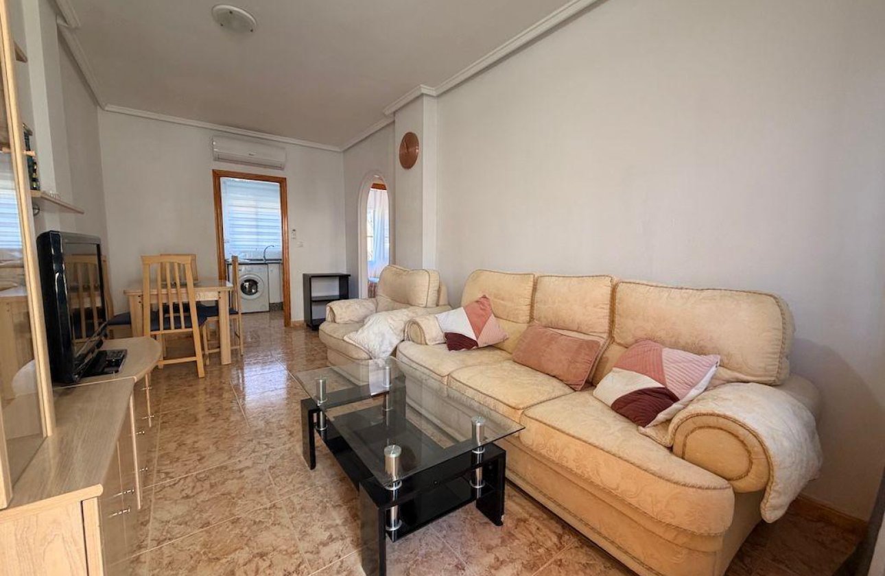 Resale - Bungalow -
Orihuela Costa - Costa Blanca
