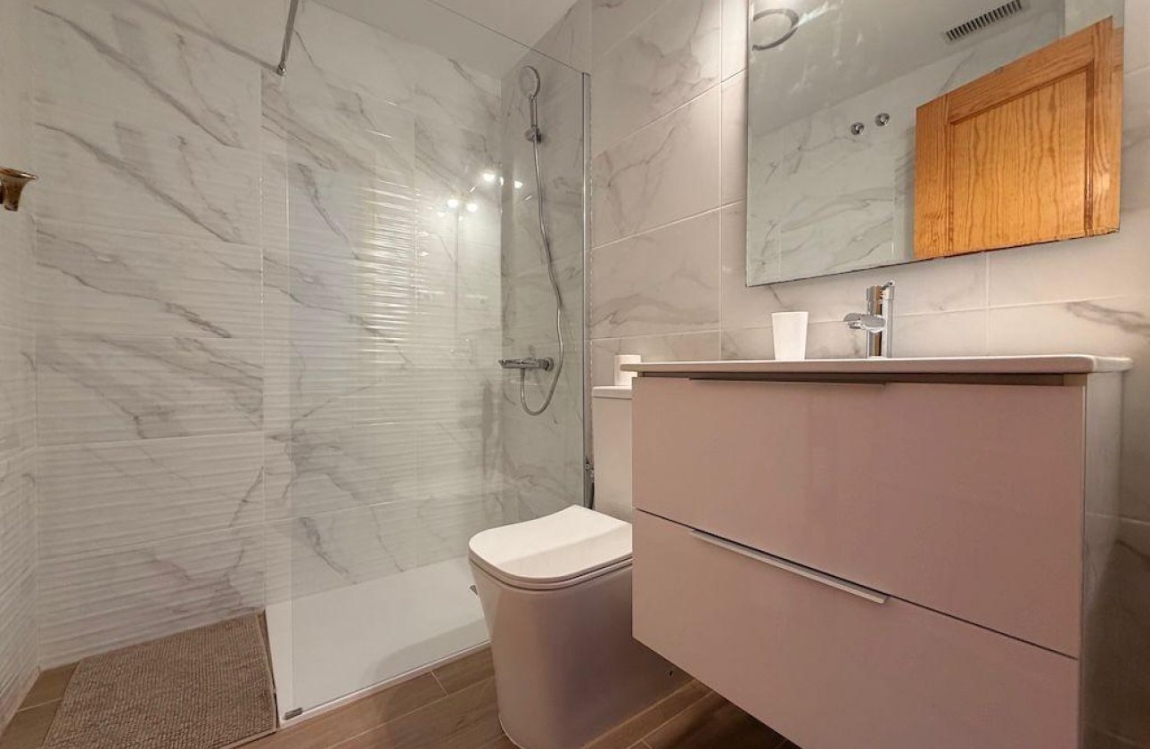 Resale - Bungalow -
Orihuela Costa - Costa Blanca