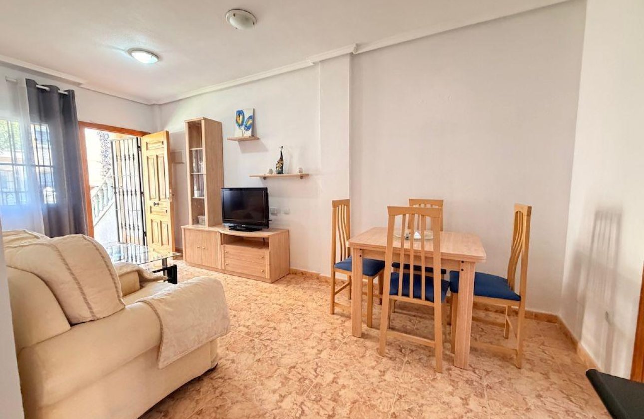 Resale - Bungalow -
Orihuela Costa - Costa Blanca