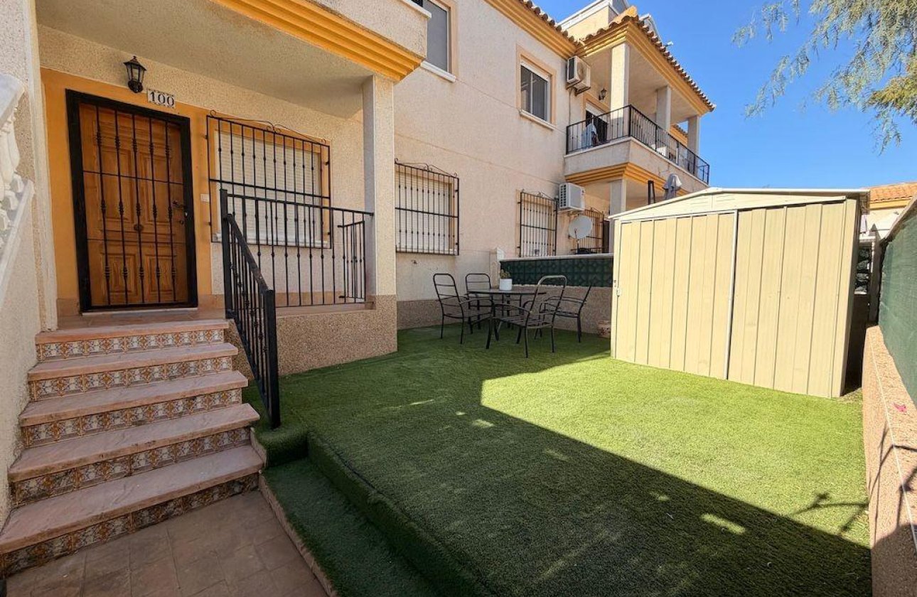 Resale - Bungalow -
Orihuela Costa - Costa Blanca