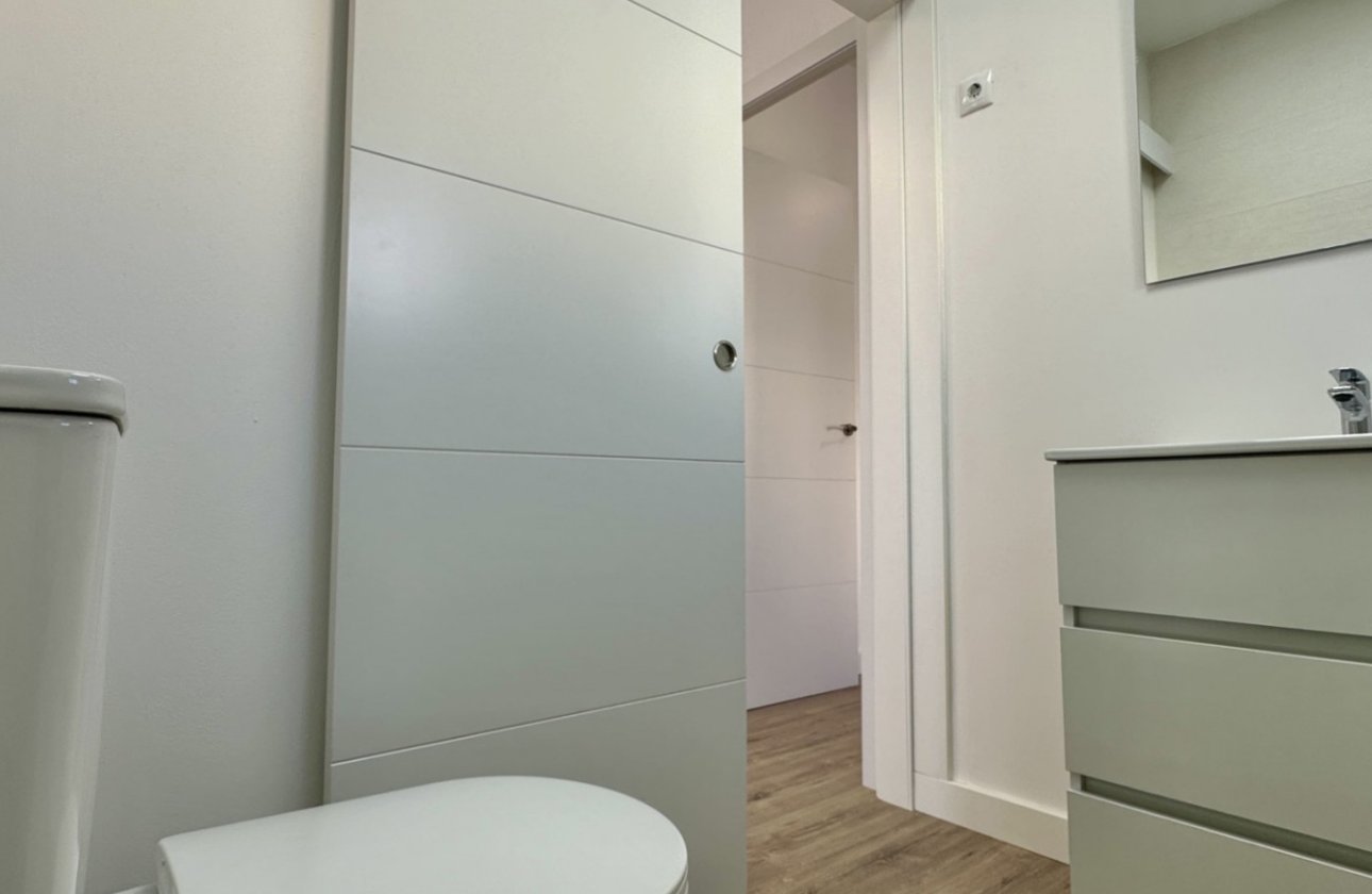 Resale - Bungalow -
Orihuela Costa - Costa Blanca