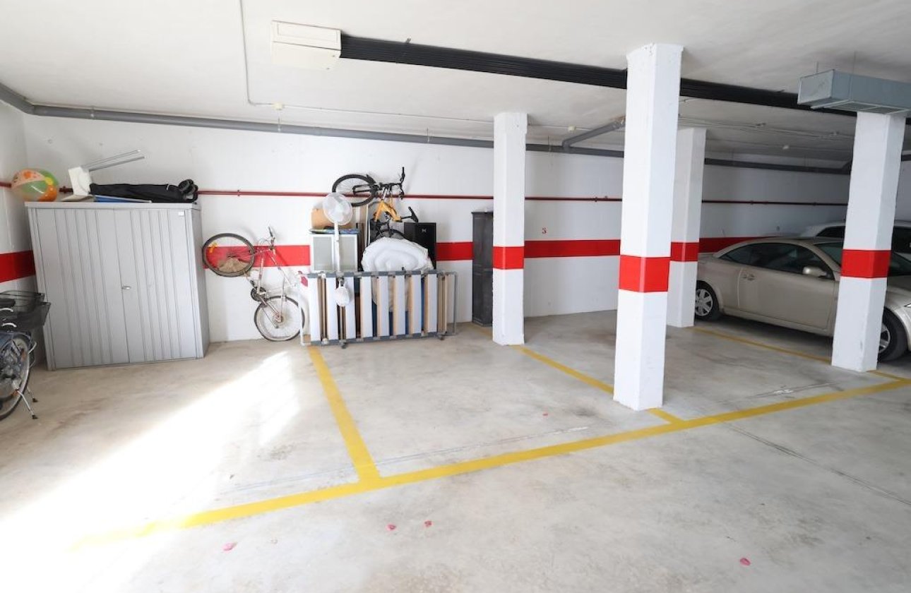 Resale - Bungalow -
Orihuela Costa - Costa Blanca