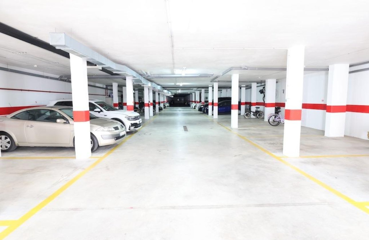 Resale - Bungalow -
Orihuela Costa - Costa Blanca