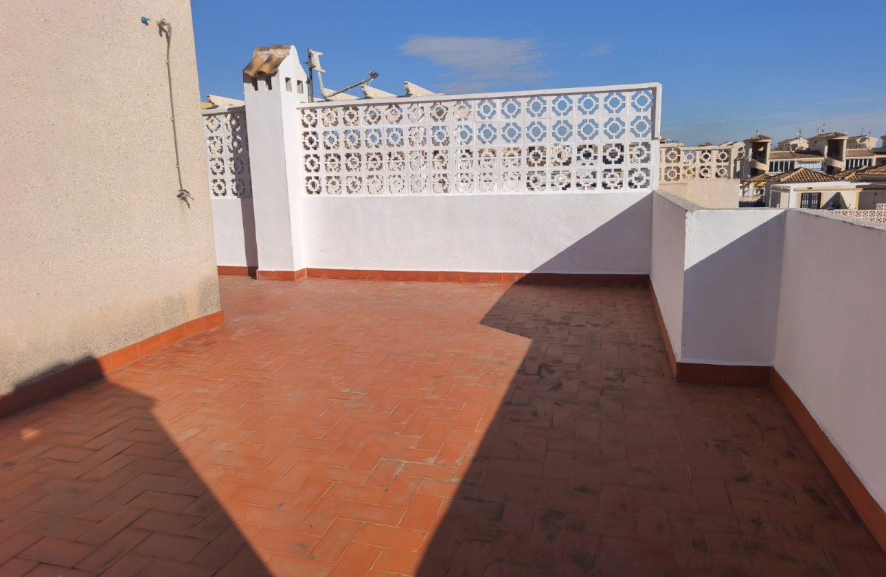 Resale - Bungalow -
Orihuela Costa - Costa Blanca