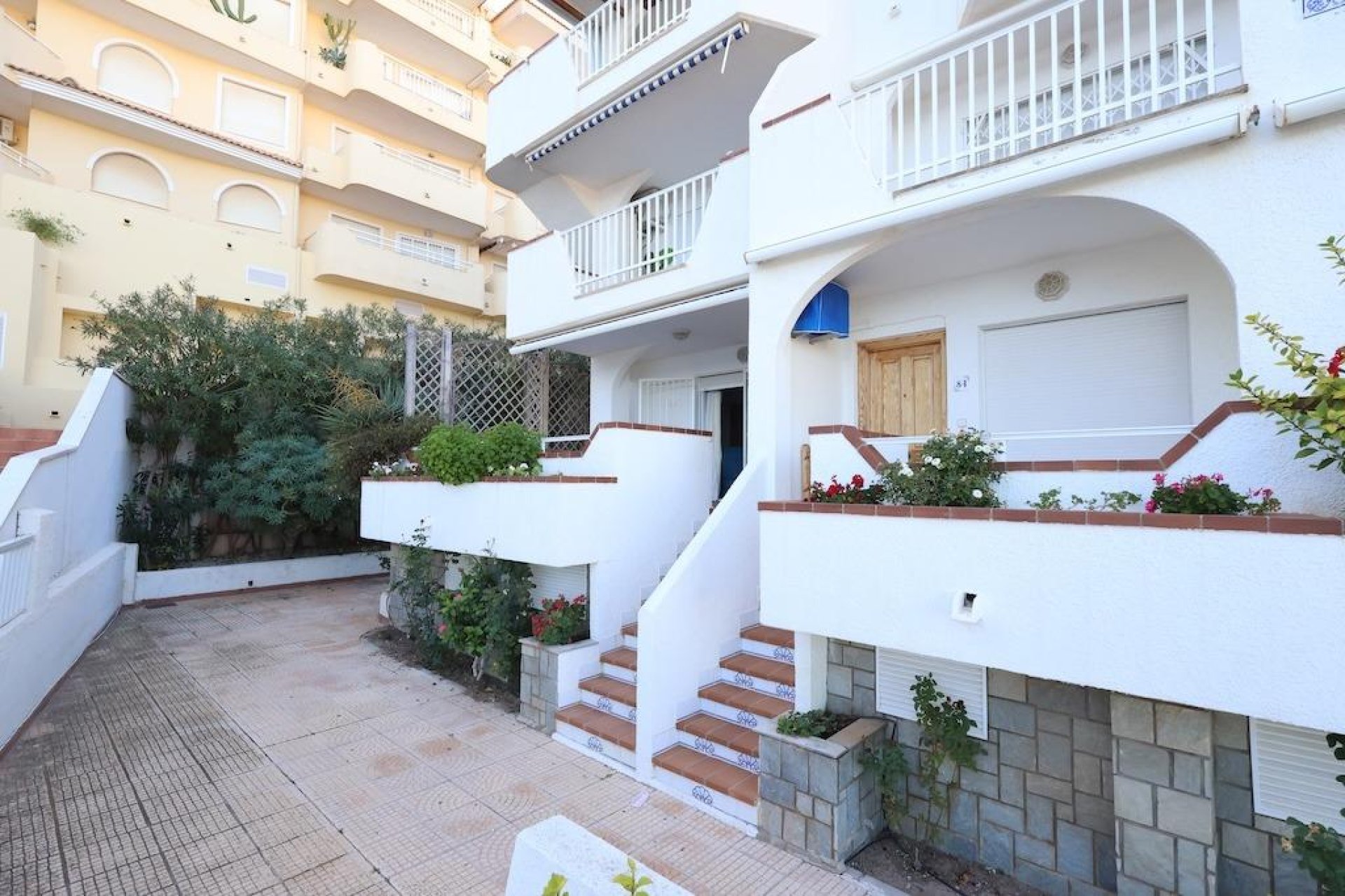 Resale - Bungalow -
Orihuela Costa - Costa Blanca