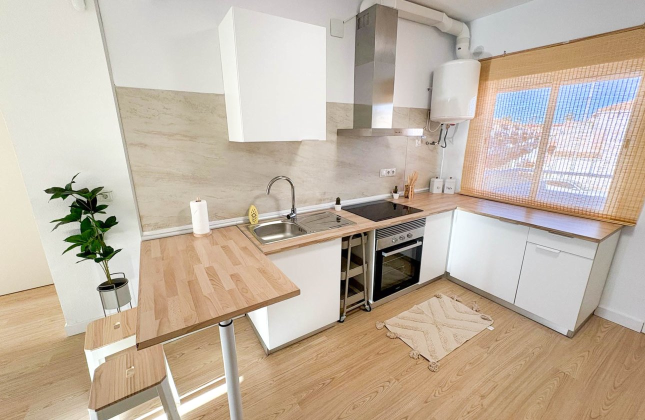 Resale - Bungalow -
Orihuela Costa - Costa Blanca