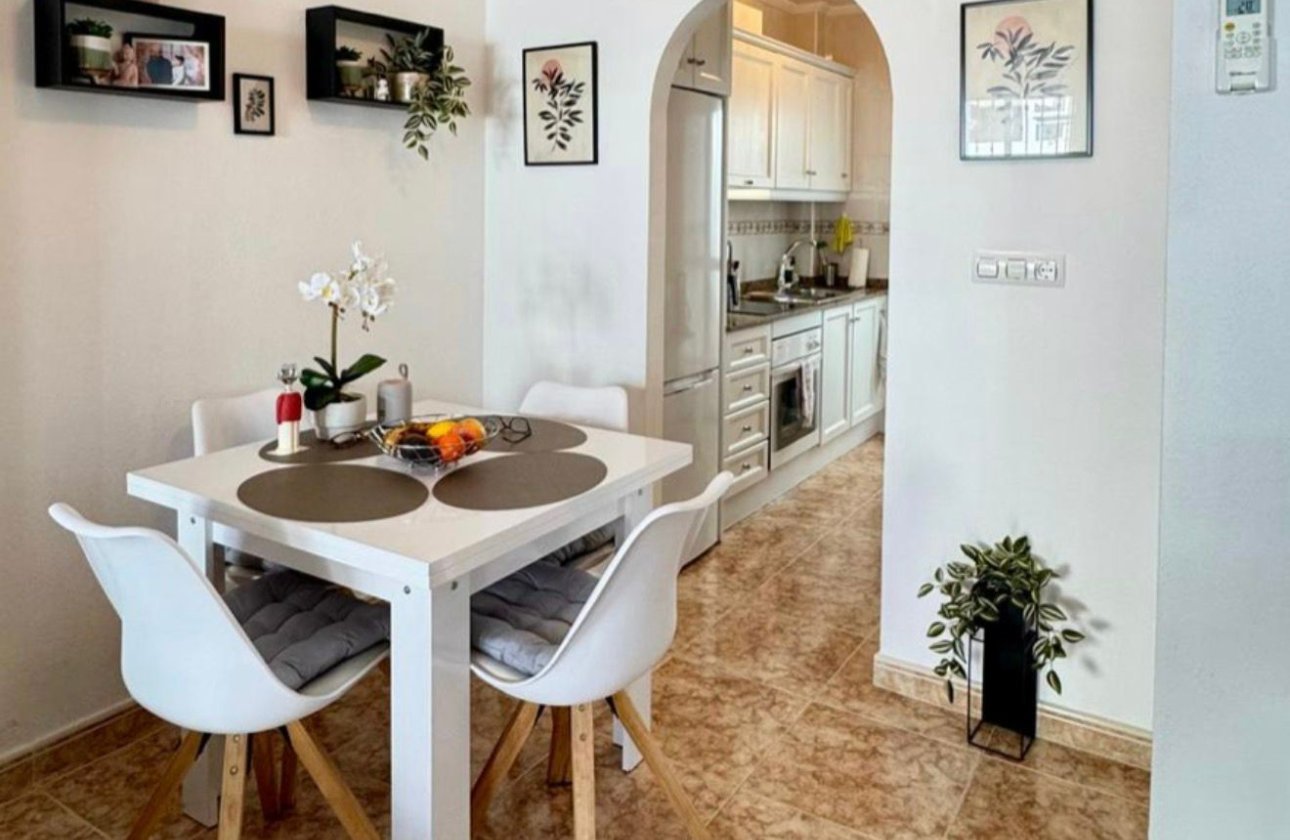 Resale - Bungalow -
Orihuela Costa - Costa Blanca