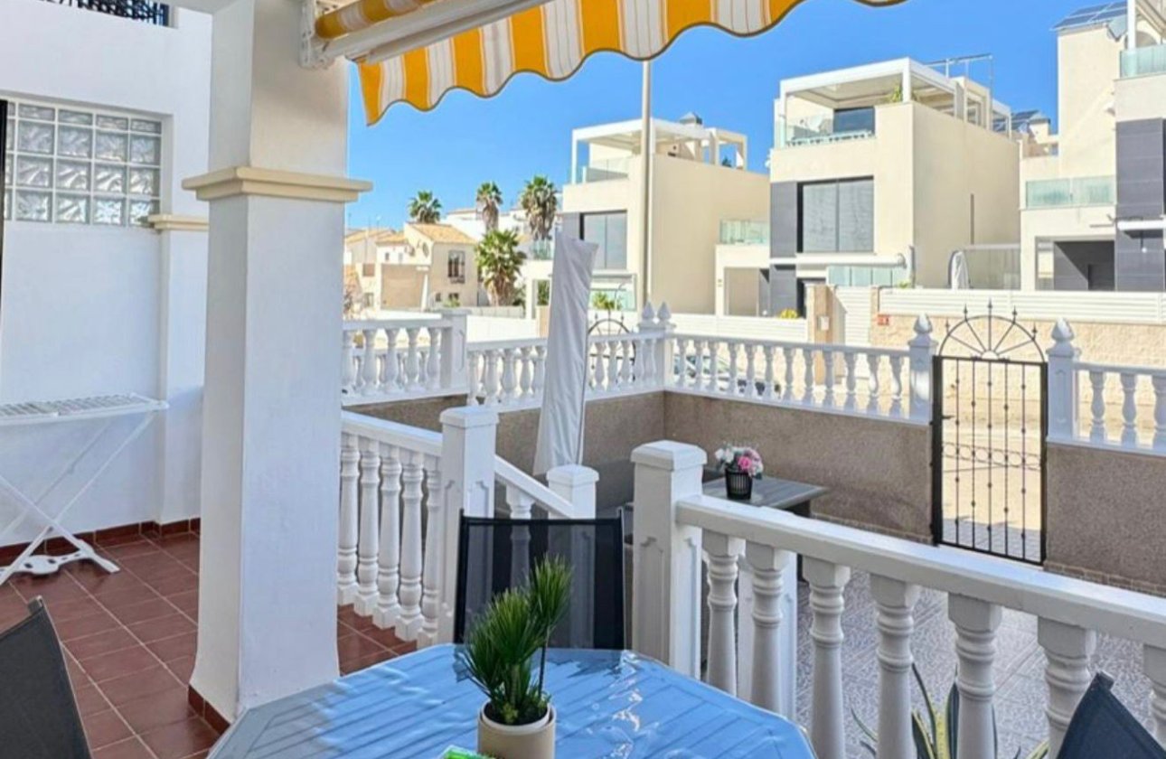 Resale - Bungalow -
Orihuela Costa - Costa Blanca