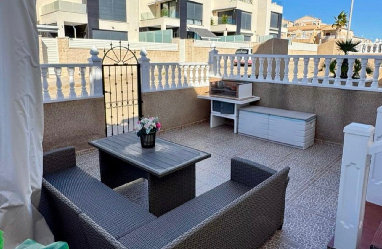 Resale - Bungalow -
Orihuela Costa - Costa Blanca