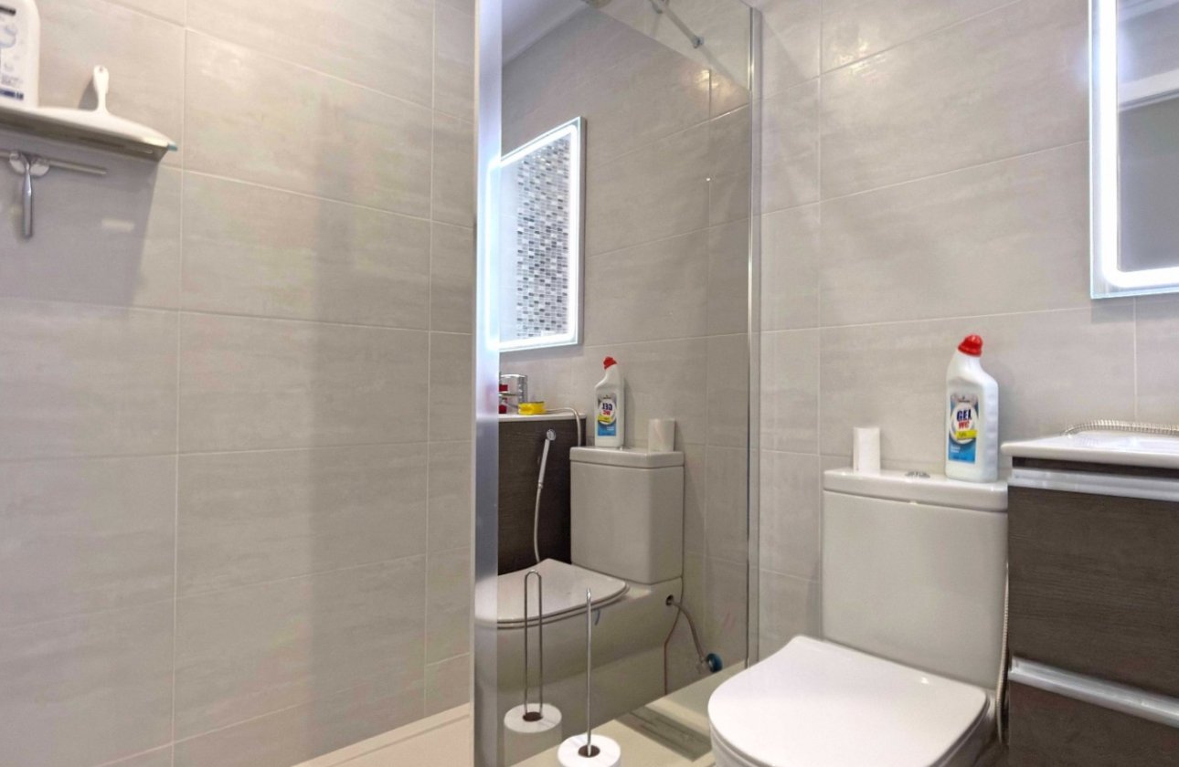 Resale - Bungalow -
Orihuela Costa - Costa Blanca