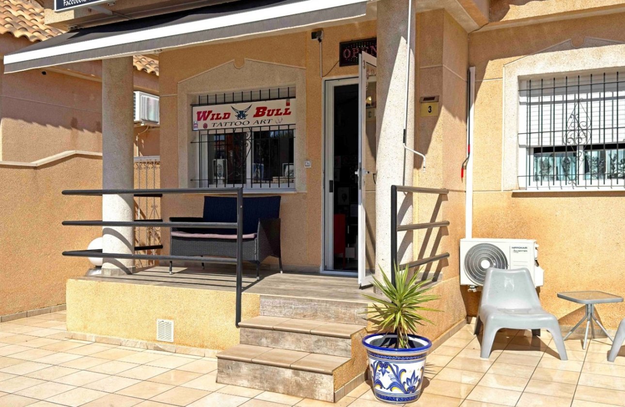 Resale - Bungalow -
Orihuela Costa - Costa Blanca