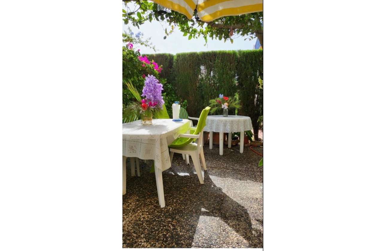 Resale - Bungalow -
Orihuela Costa - Costa Blanca