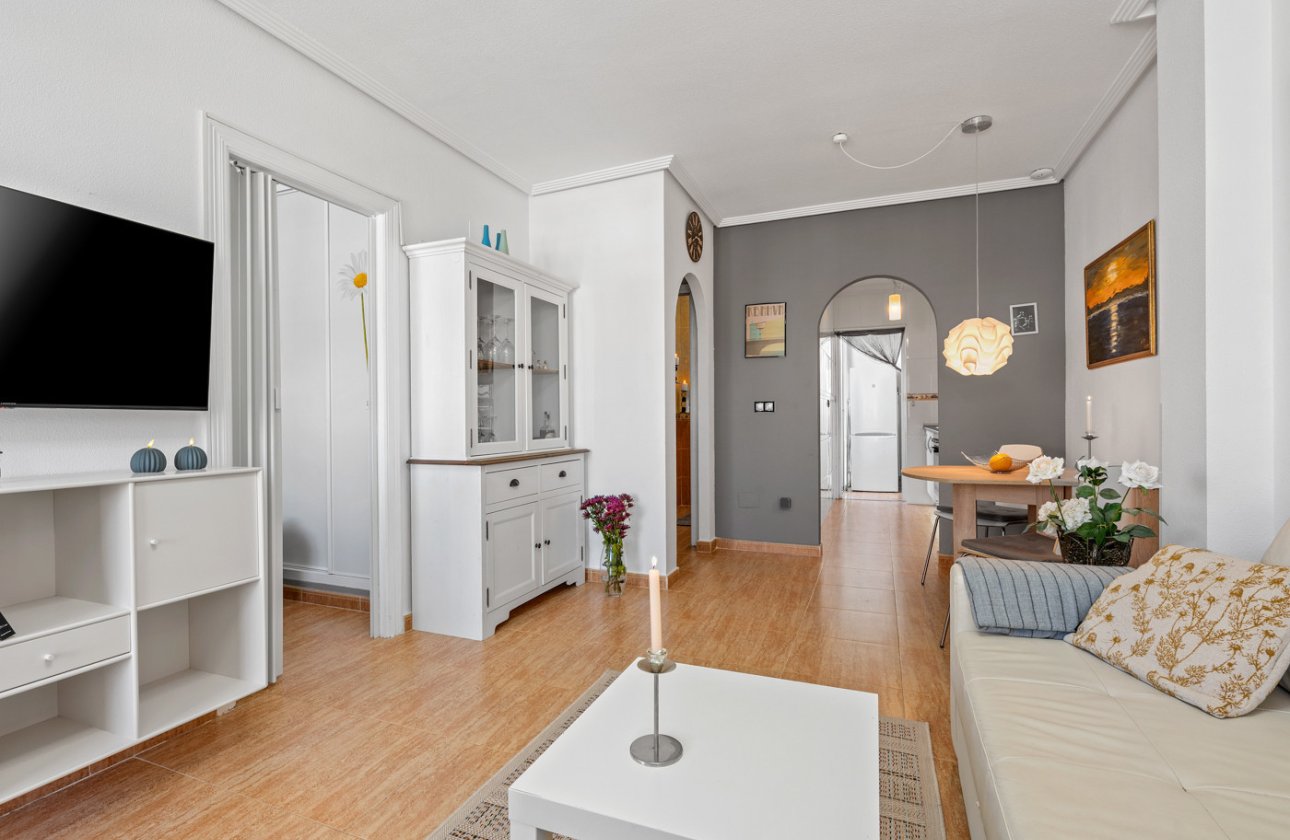 Resale - Bungalow -
Orihuela Costa - Costa Blanca