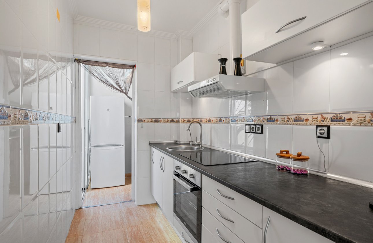 Resale - Bungalow -
Orihuela Costa - Costa Blanca