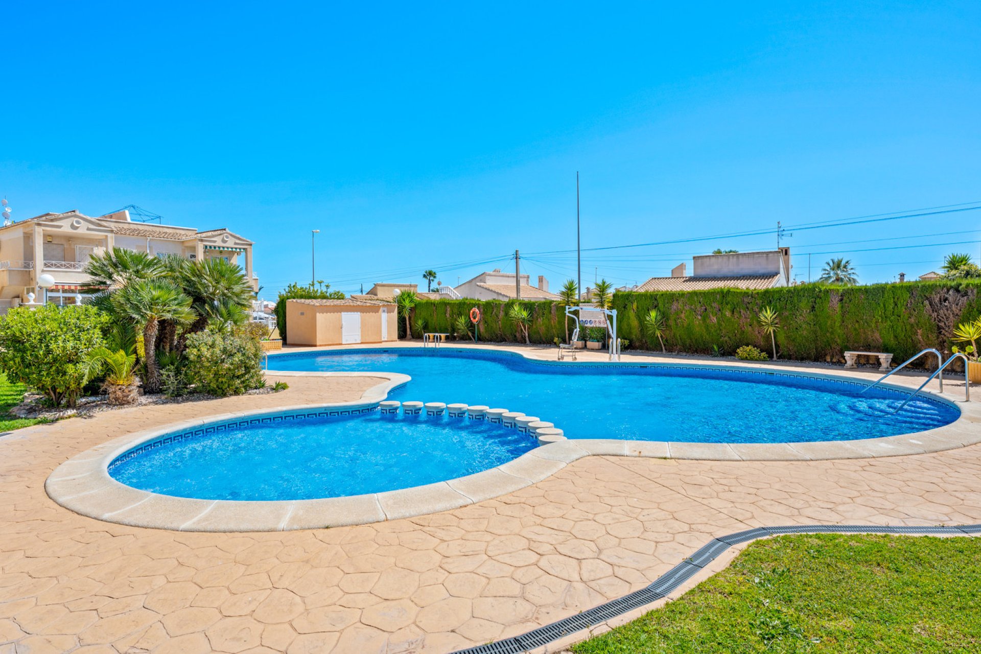 Resale - Bungalow -
Orihuela Costa - Costa Blanca