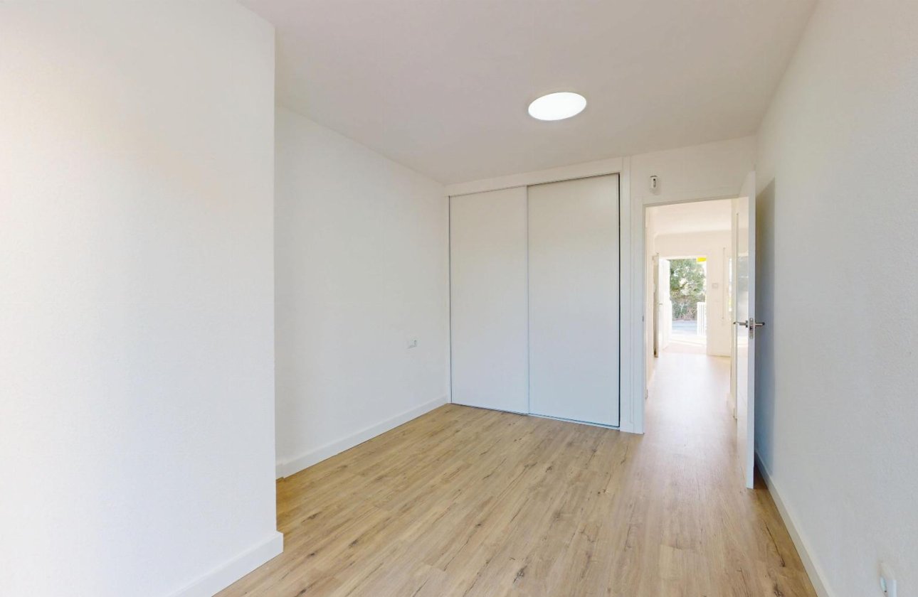 Resale - Bungalow -
Orihuela Costa - Costa Blanca
