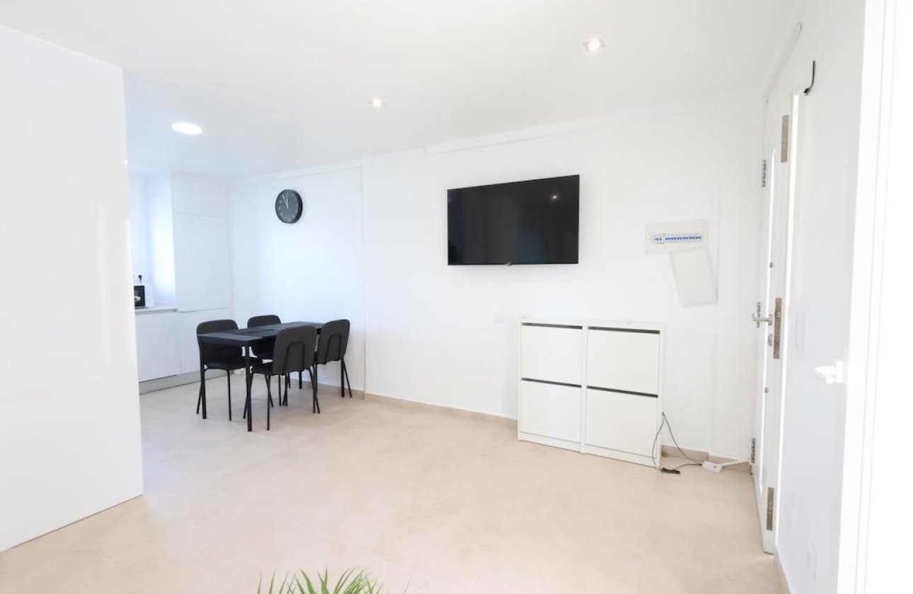 Resale - Bungalow -
Orihuela Costa - Costa Blanca