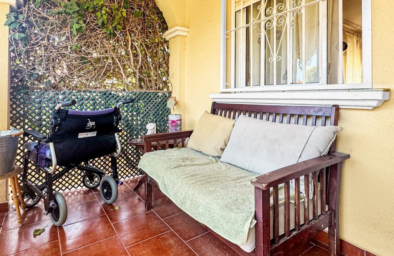 Resale - Bungalow -
Orihuela Costa - Costa Blanca