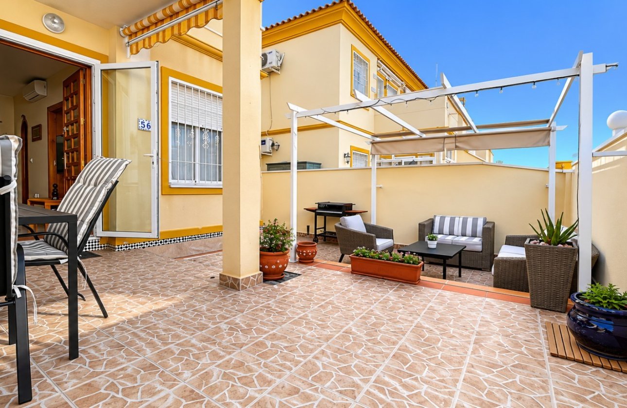 Resale - Bungalow -
Orihuela Costa - Costa Blanca