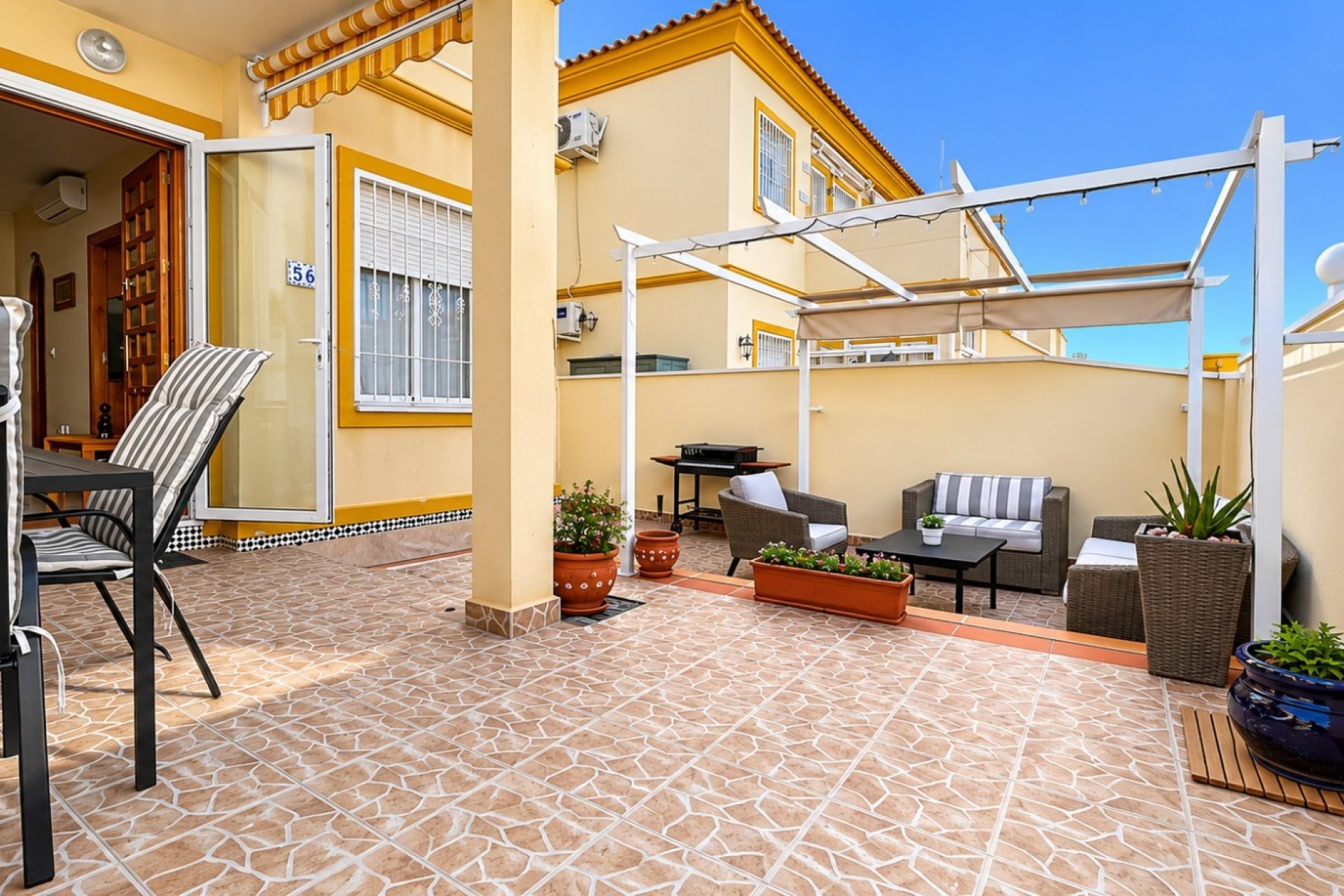 Resale - Bungalow -
Orihuela Costa - Costa Blanca