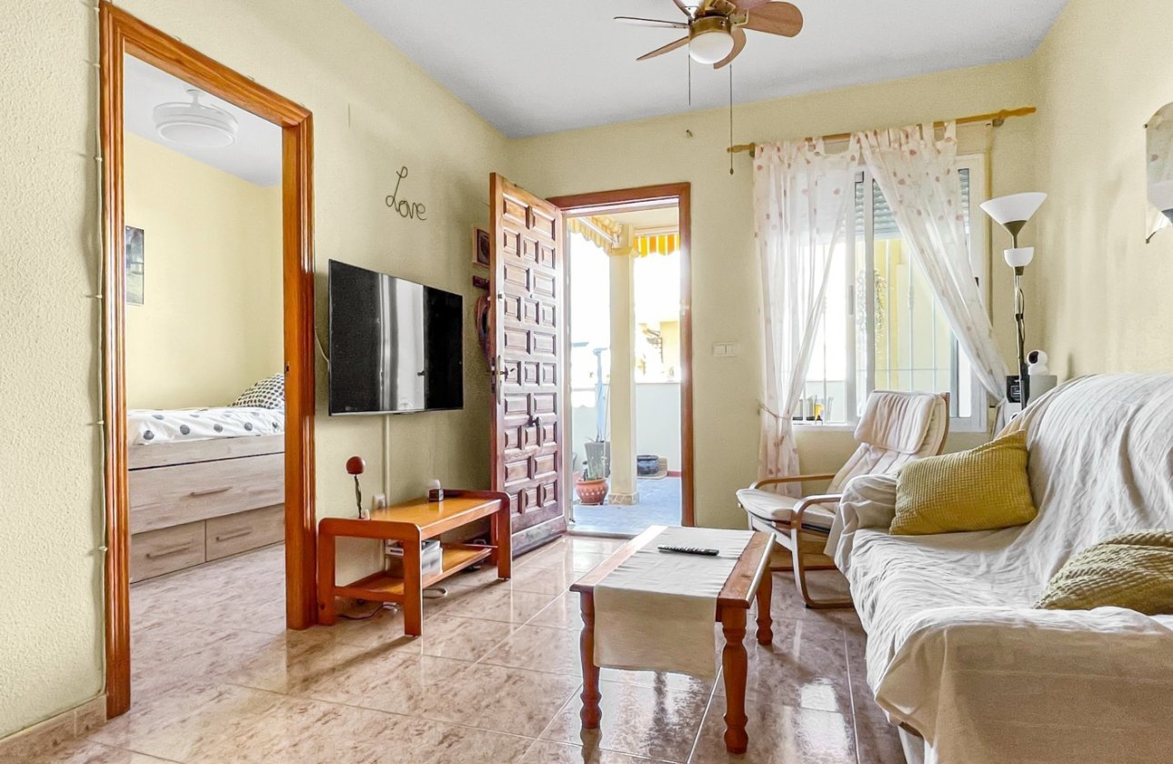 Resale - Bungalow -
Orihuela Costa - Costa Blanca