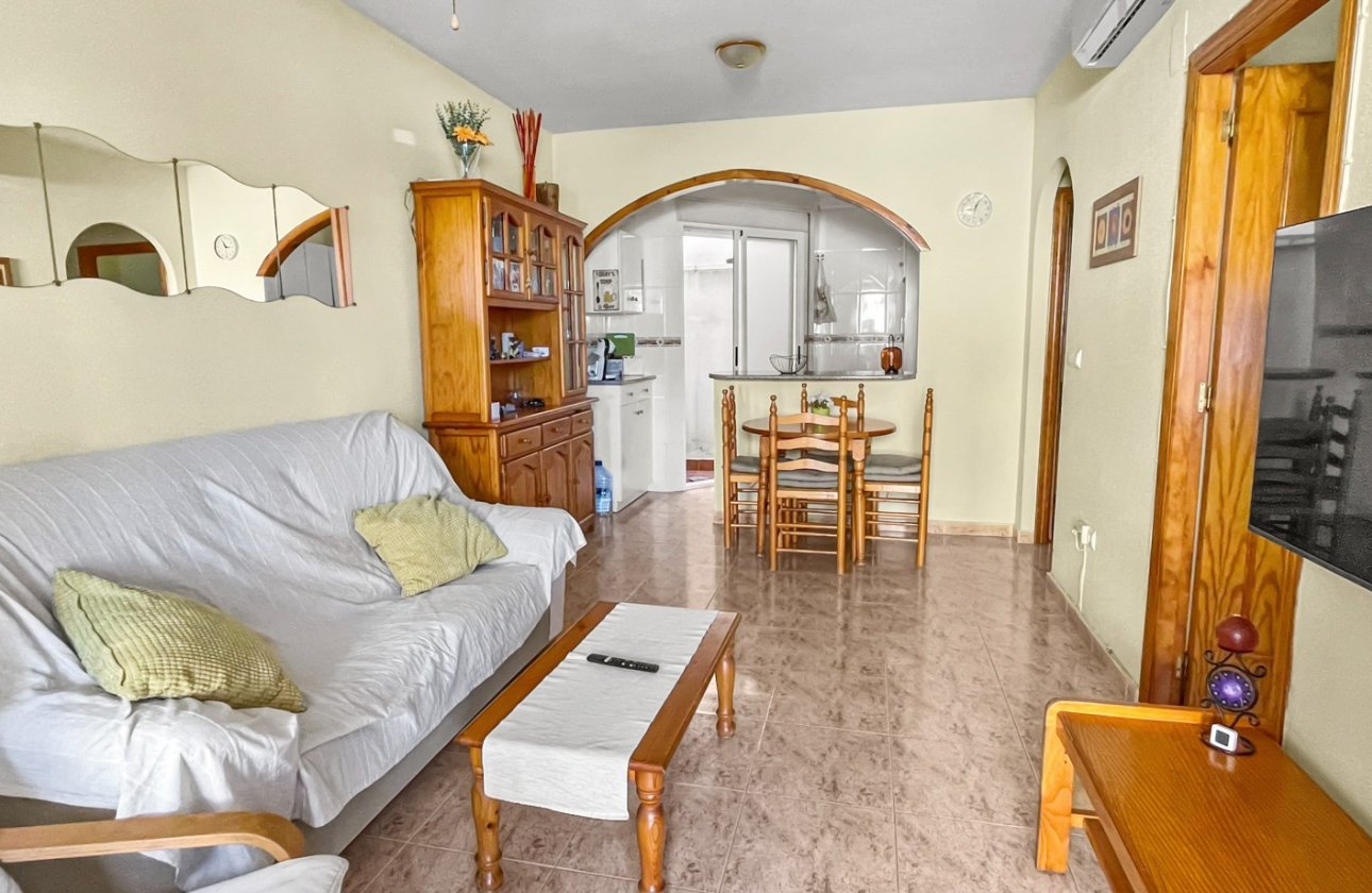 Resale - Bungalow -
Orihuela Costa - Costa Blanca