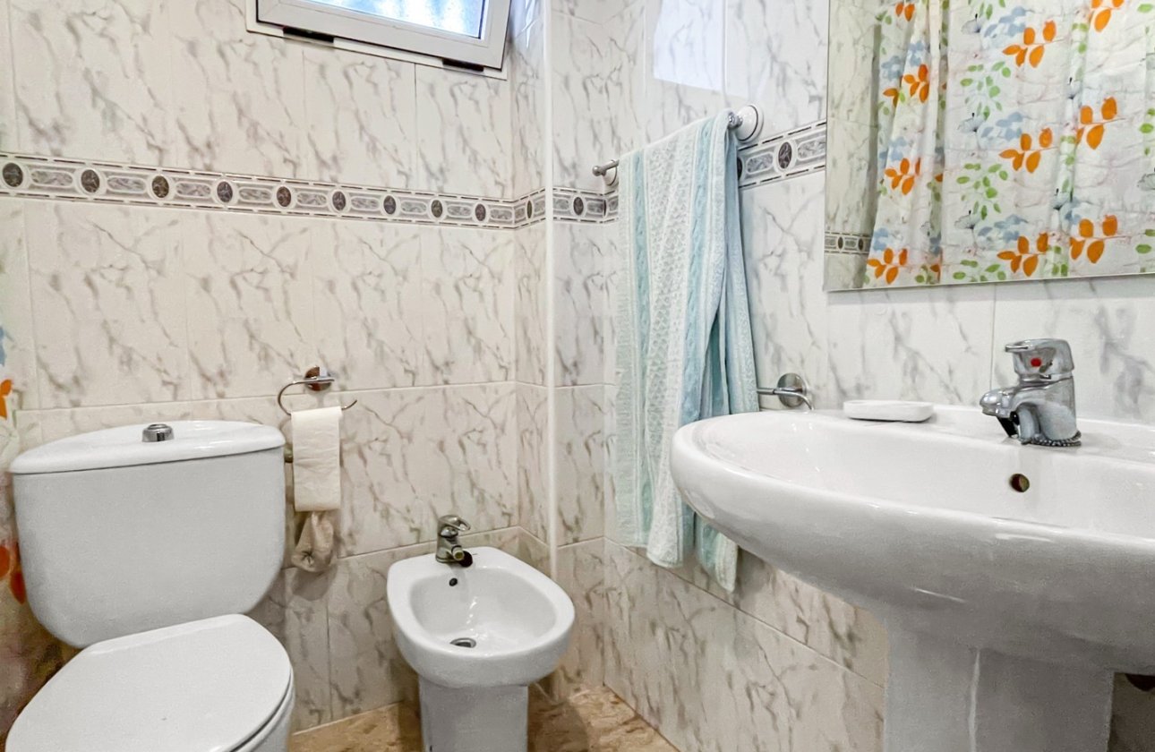 Resale - Bungalow -
Orihuela Costa - Costa Blanca
