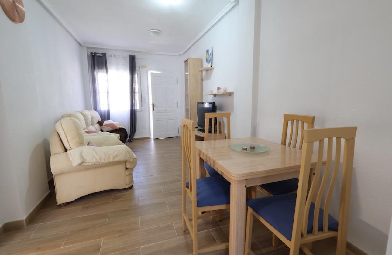 Resale - Bungalow -
Orihuela Costa - Costa Blanca