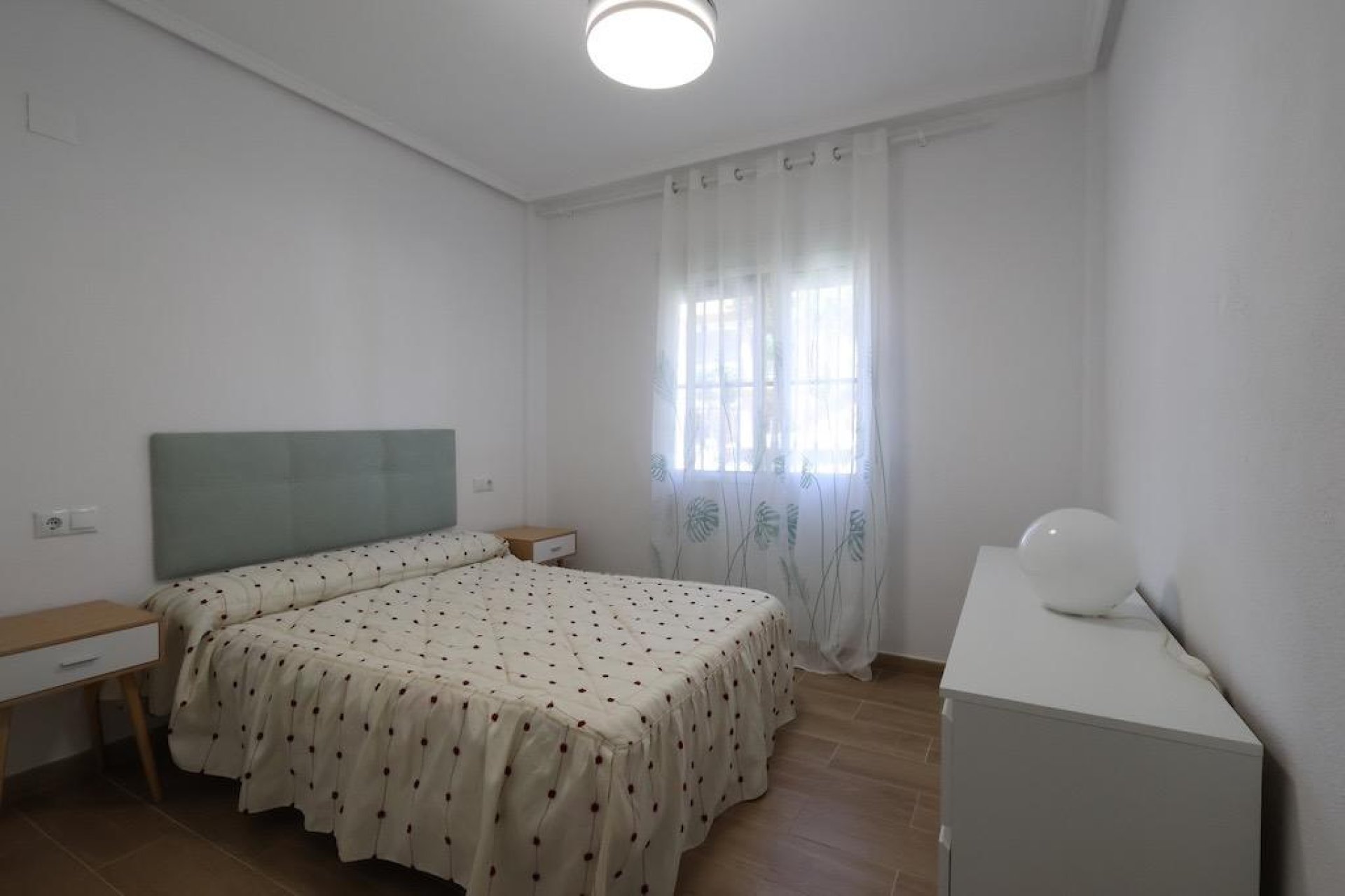 Resale - Bungalow -
Orihuela Costa - Costa Blanca