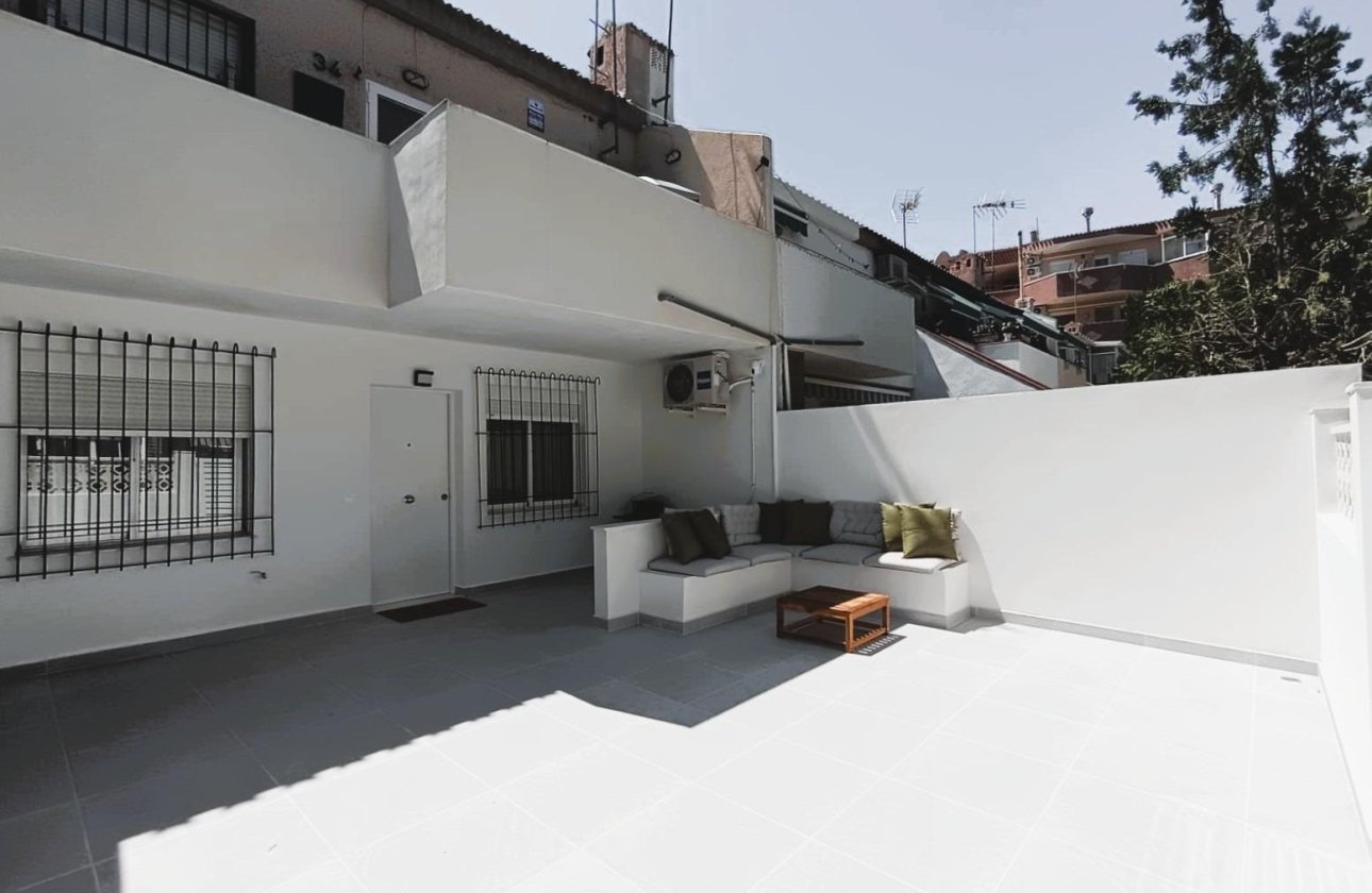 Resale - Bungalow -
Orihuela Costa - Costa Blanca