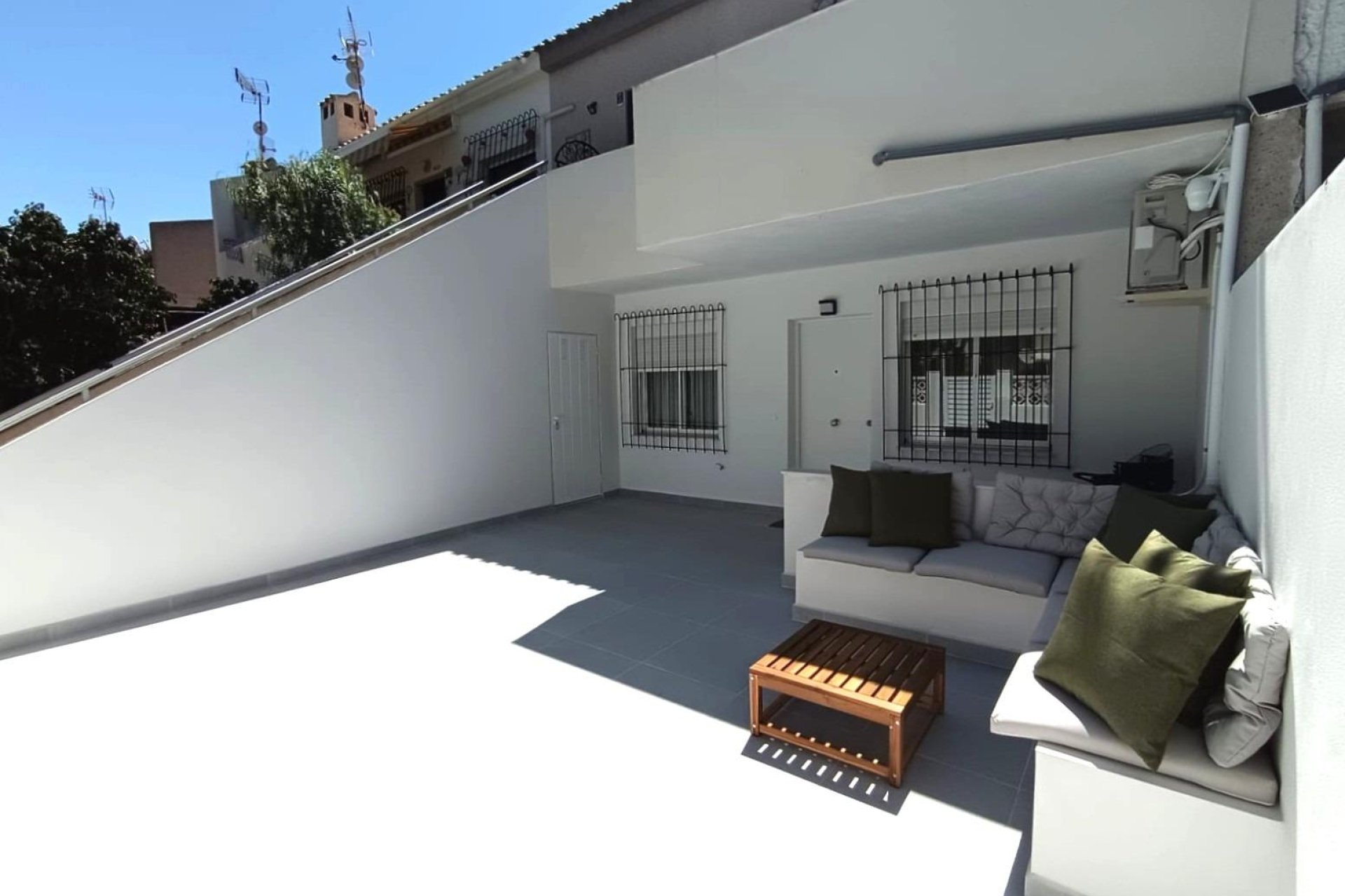 Resale - Bungalow -
Orihuela Costa - Costa Blanca
